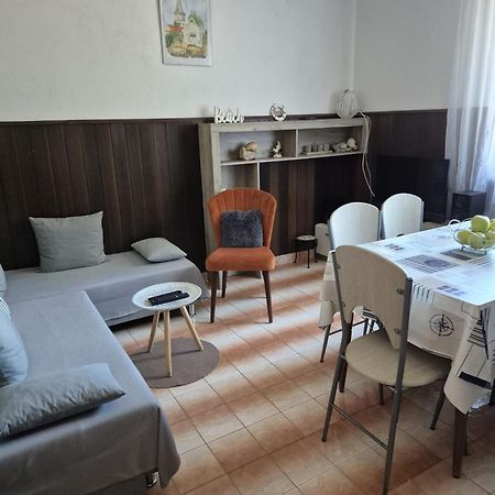 Apartmani Ino Škrip 外观 照片